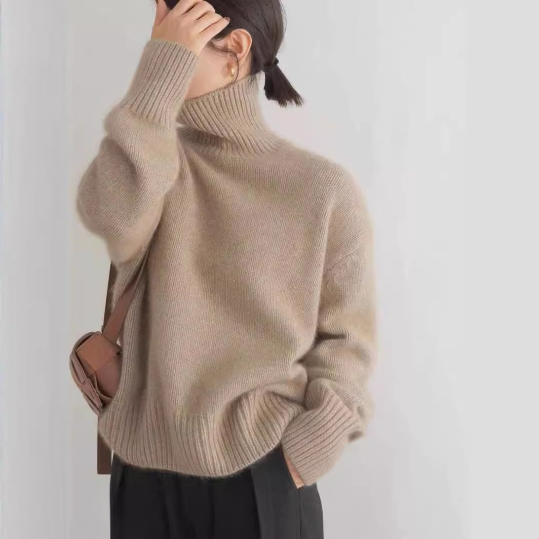 Thick and loose high neck sweater