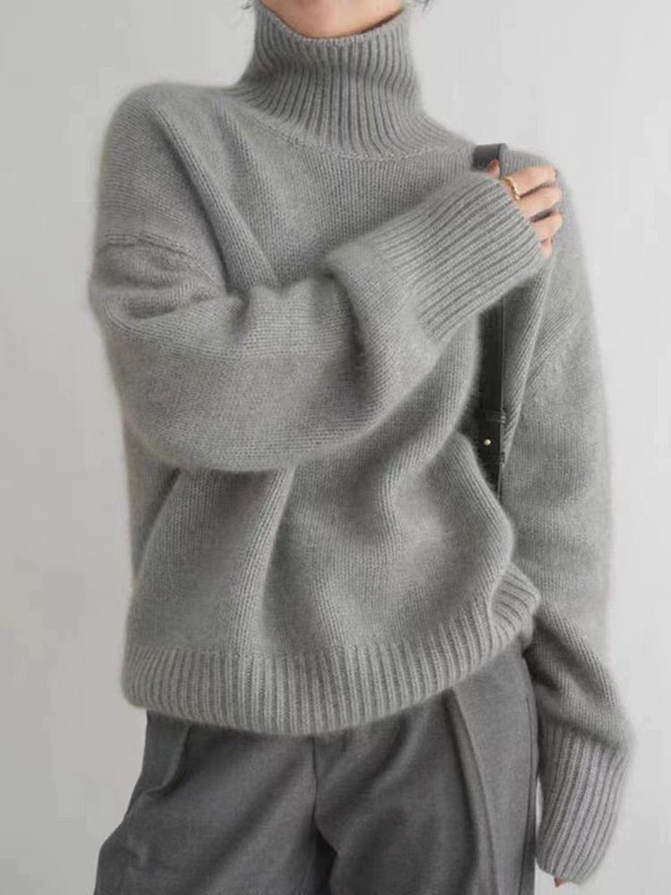 Thick and loose high neck sweater