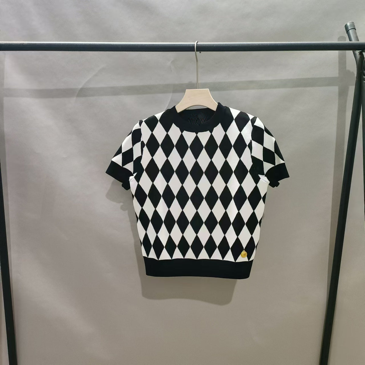 Diamond grid shirt top