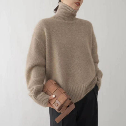 Thick and loose high neck sweater