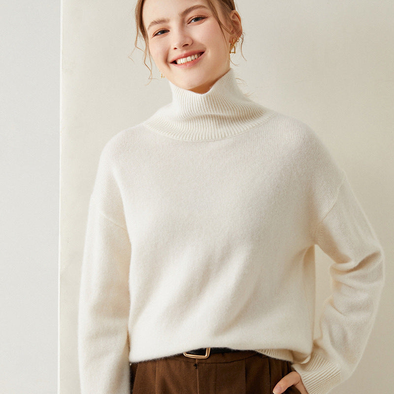 Thick and loose high neck sweater